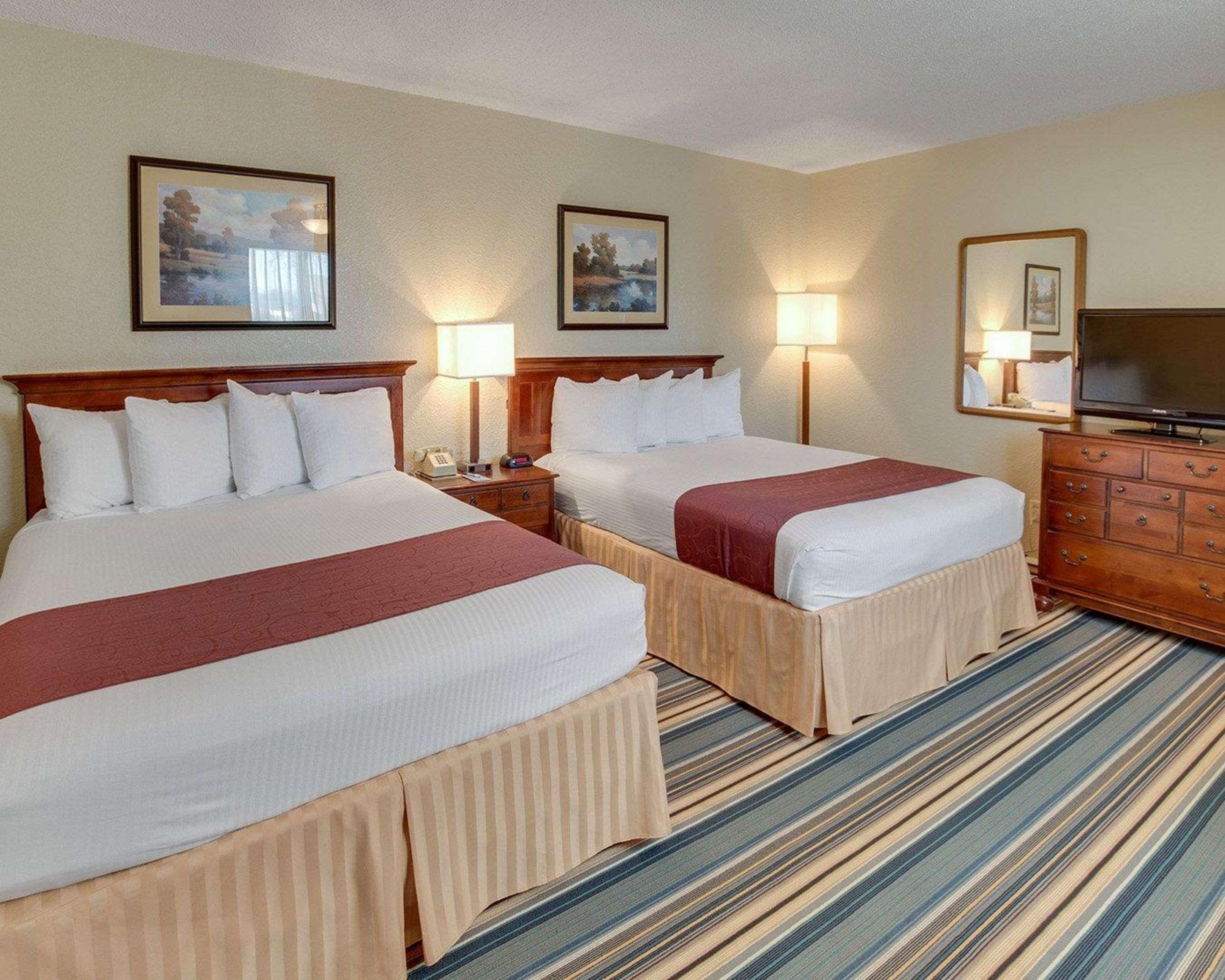 Days Inn By Wyndham Gatesville Exterior photo
