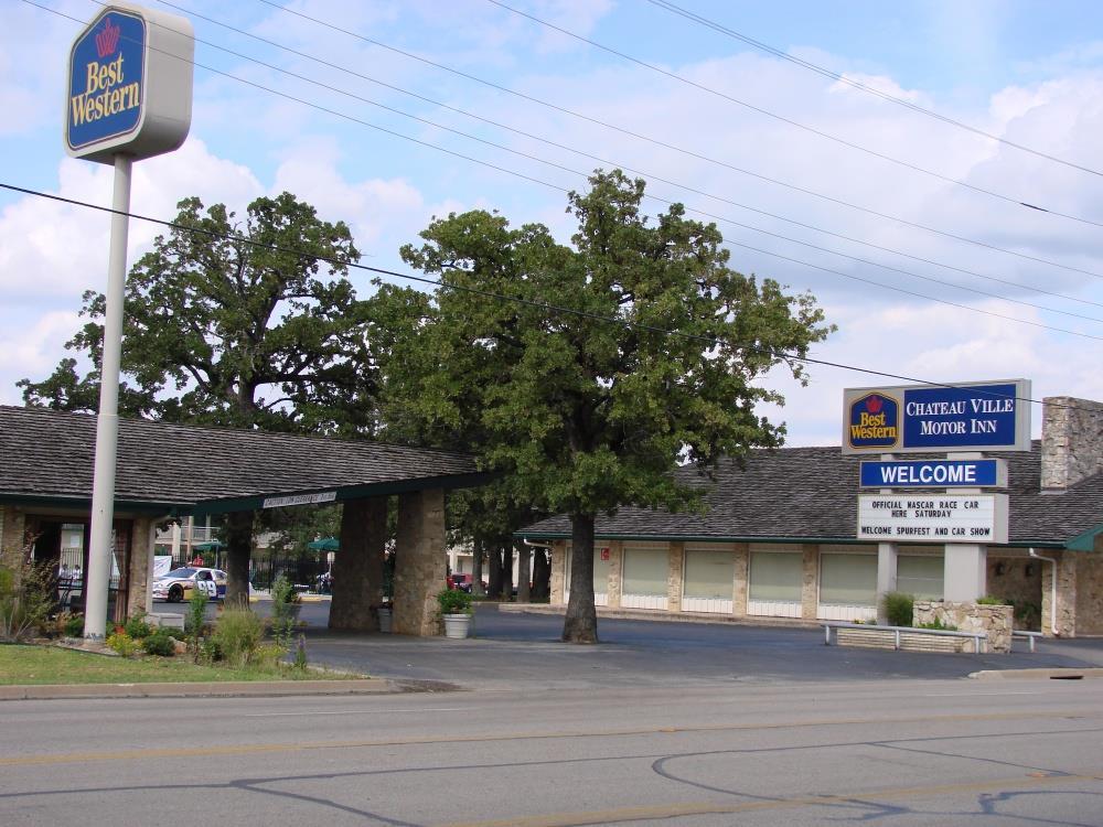 Days Inn By Wyndham Gatesville Exterior photo