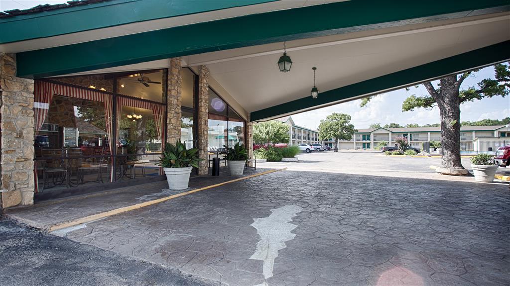 Days Inn By Wyndham Gatesville Exterior photo