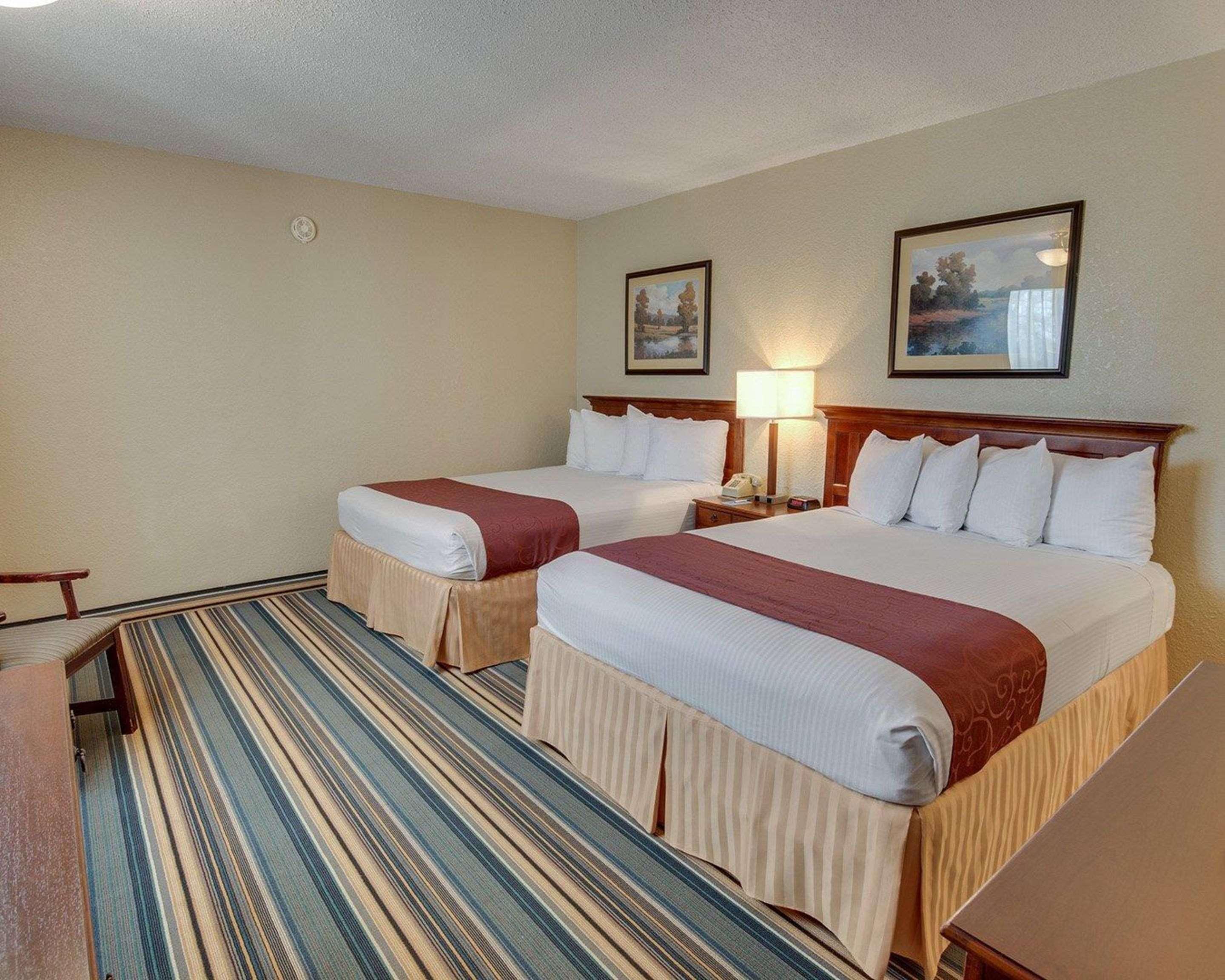Days Inn By Wyndham Gatesville Exterior photo