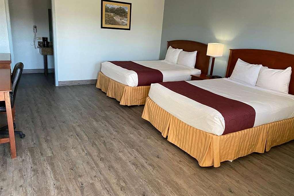 Days Inn By Wyndham Gatesville Room photo