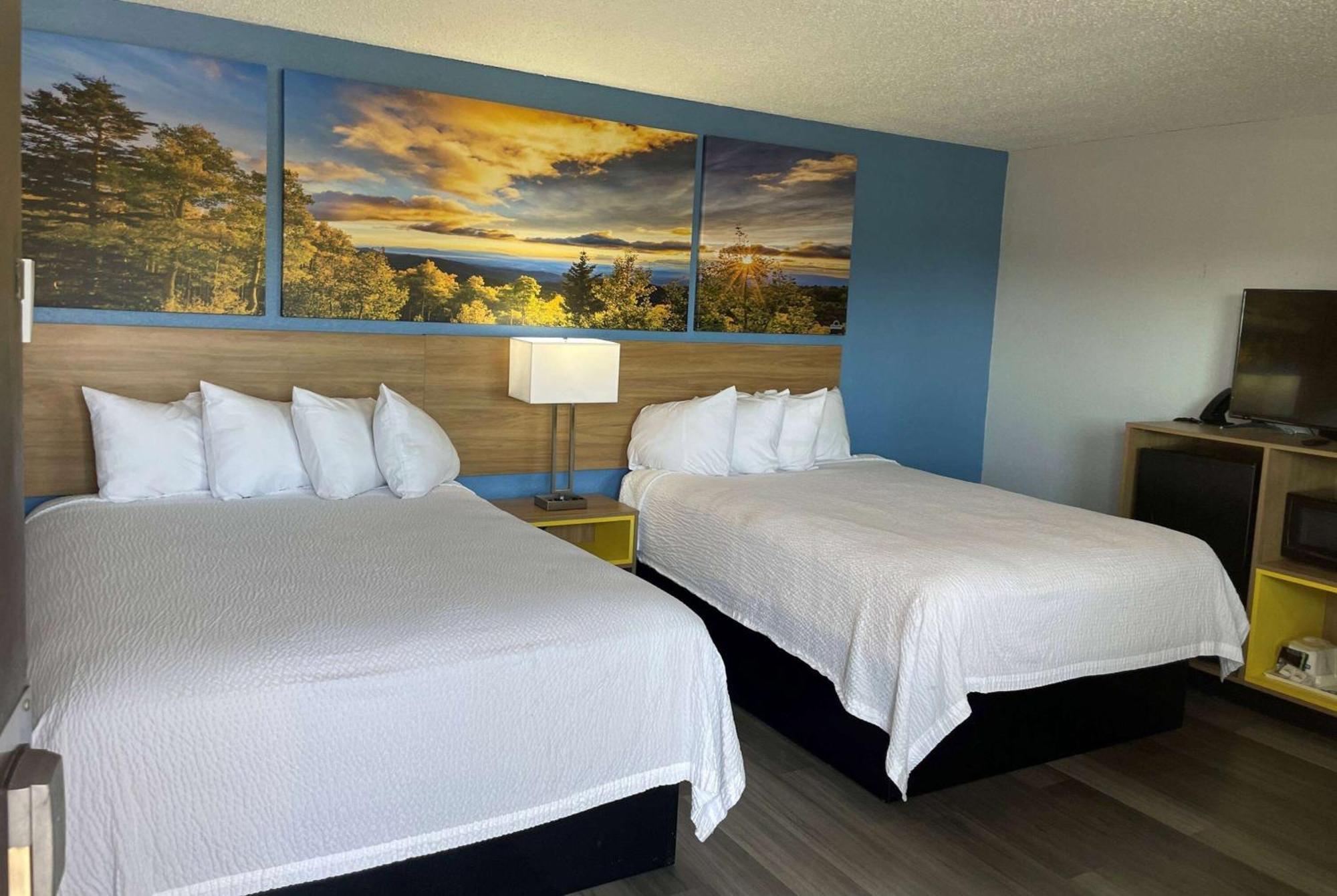 Days Inn By Wyndham Gatesville Exterior photo