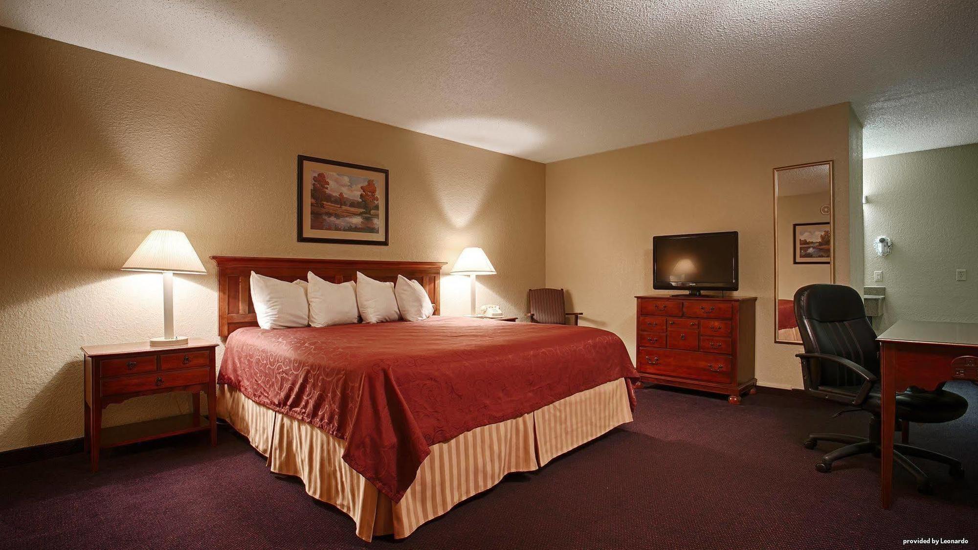 Days Inn By Wyndham Gatesville Exterior photo