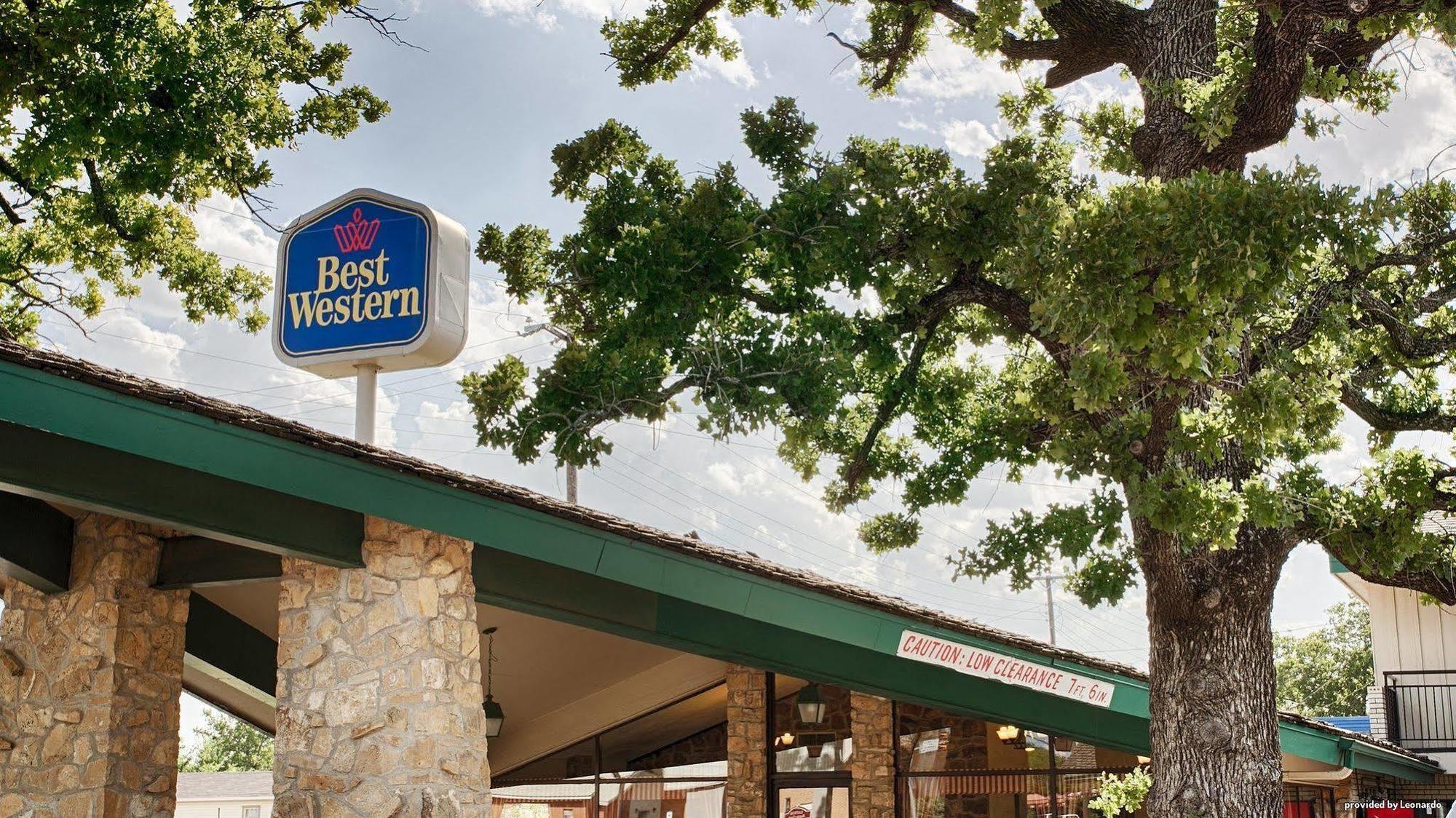Days Inn By Wyndham Gatesville Exterior photo