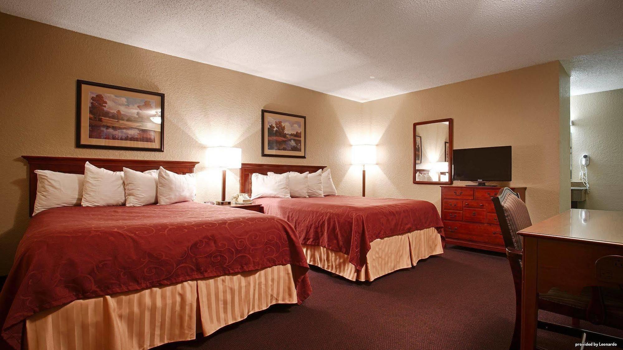 Days Inn By Wyndham Gatesville Exterior photo