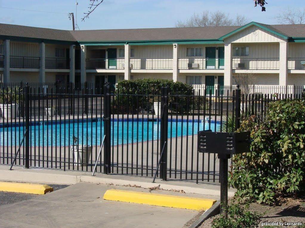 Days Inn By Wyndham Gatesville Facilities photo